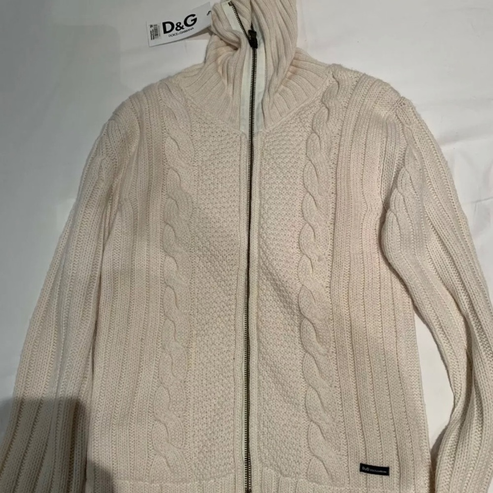 D&G sweater (New) - Picture 4 of 5